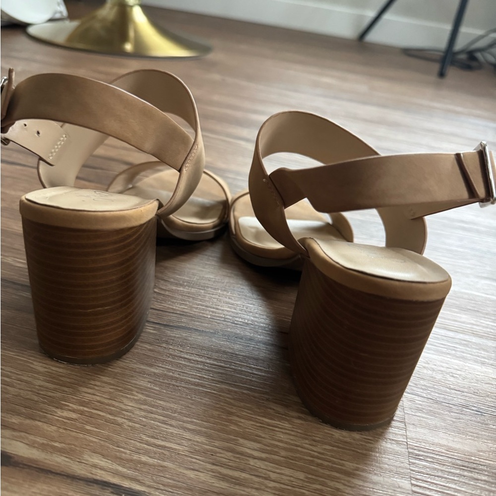 Tan Women's Sandals - Picture 5 of 8